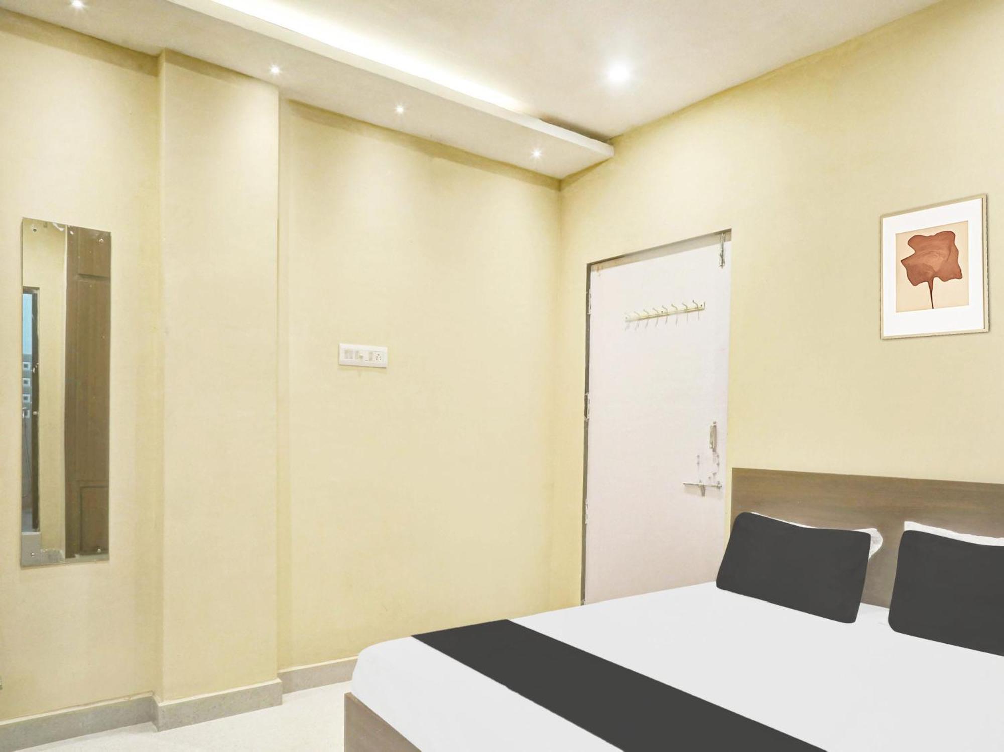 Hotel Spot On Grand Mantralayam Visakhapatnam Zewnętrze zdjęcie