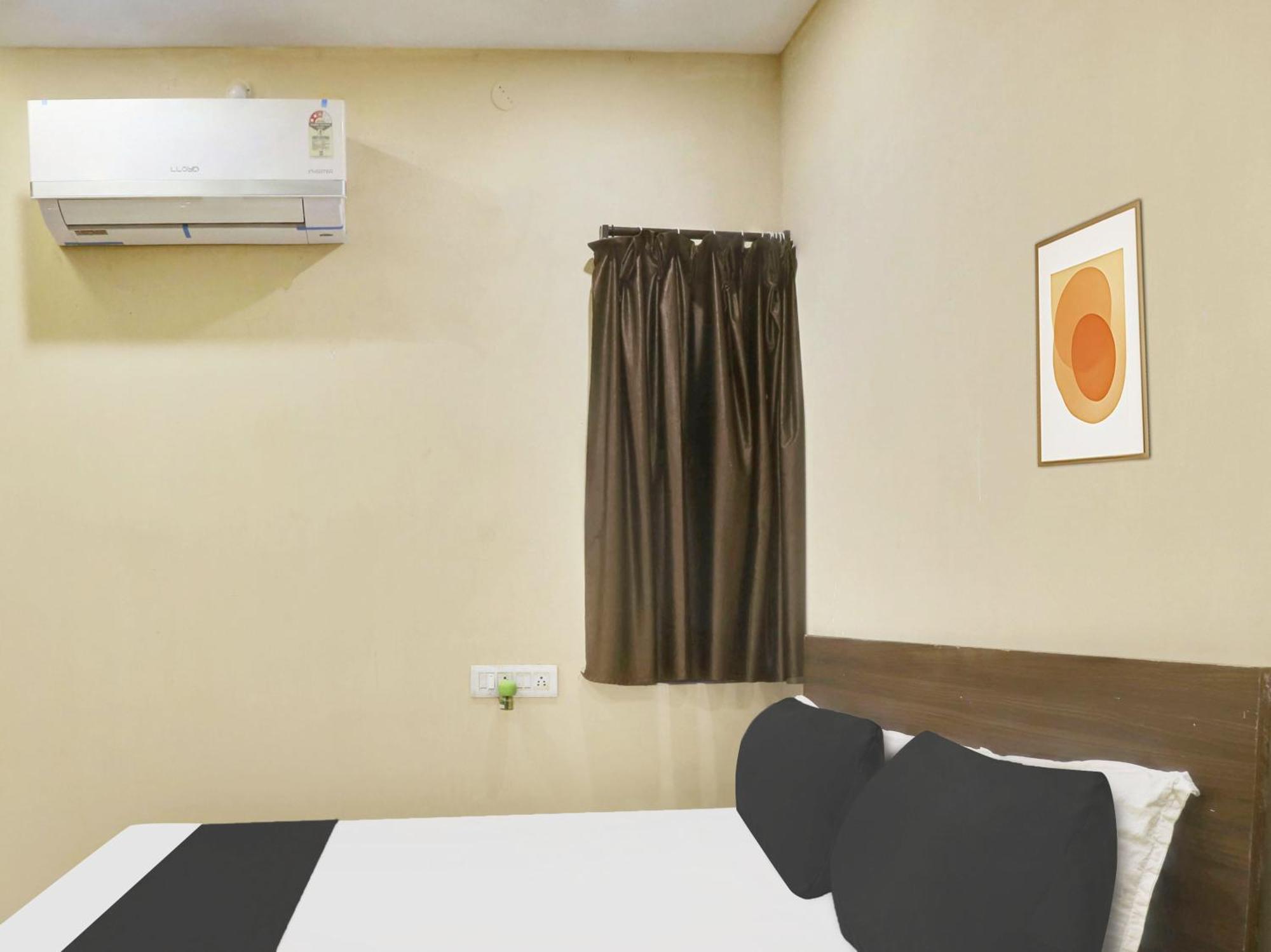 Hotel Spot On Grand Mantralayam Visakhapatnam Zewnętrze zdjęcie