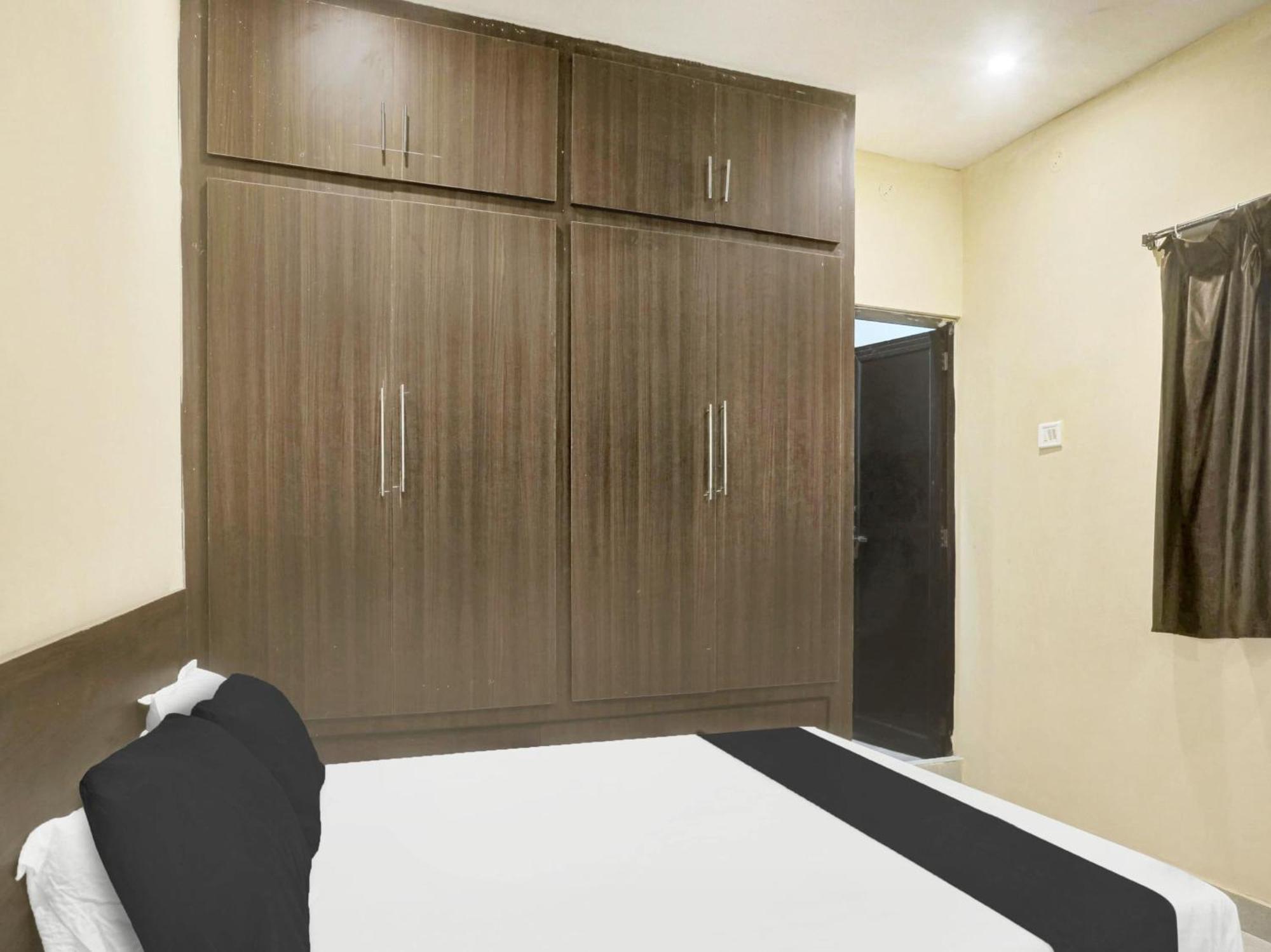 Hotel Spot On Grand Mantralayam Visakhapatnam Zewnętrze zdjęcie